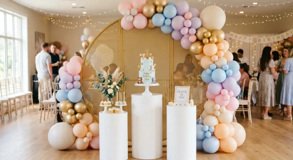 decoracion con globos para pastel